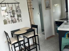 Pouzet 1, hotel di Saujon