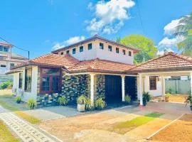 Diamond Dreams Residencies