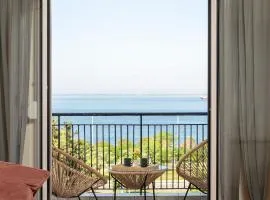 Houseloft Seaside Getaway
