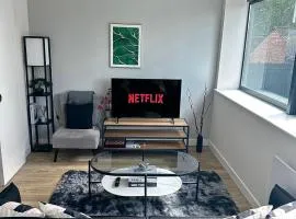 Modern and Stunning 1 Bed near Old Trafford and City Centre