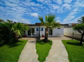 Marinella Beach Apartments - On The Beach - Private Free Parking