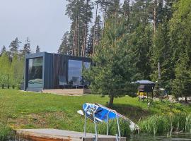 REZi Cabin โรงแรมในKrogzemnieki