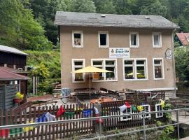 Alte Schule, hostel v destinaci Bad Schandau