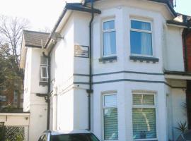 Parkfield Hotel, hotel in Bournemouth