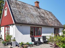 2 Bedroom Lovely Home In Simrishamn, hotel di lusso a Simrishamn