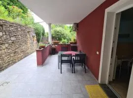 Apartments STRUNAJN