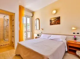 Hotel Paola Garden