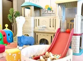 The Shore l Luxury 3BR l 6-9pax l Direct Mall Access l City Centre l Melaka River l Jonker Street by Jay Stay Management