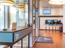 Hey Lou Hotel Frankfurt Airport