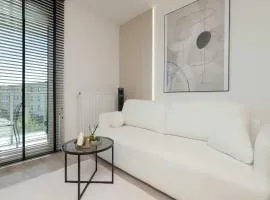 Modern Studio in Gdansk with Parking and Balcony by Noclegi Renters