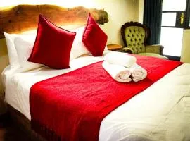 The Red Oak Guesthouse