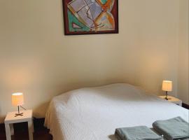 Comfortable Room in Historic Casa Quesada Shared House, ξενοδοχείο στο Λας Πάλμας ντε Γκραν Κανάρια