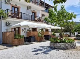 Giasemi Apartments