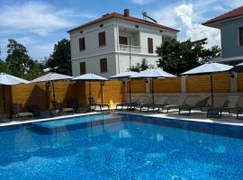 Vjollcas guesthouse, hotel v destinaci Pogradec