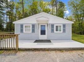 1BR Lakefront Cottage - Perfect for Two