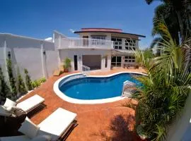 Villa James