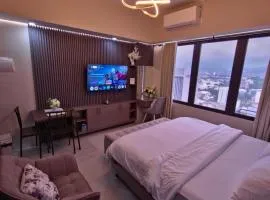 Luxury King Bed Studio in Midtown Cebu