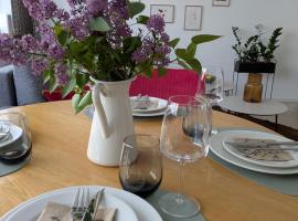 Aia kodu, hotel que acepta mascotas en Haapsalu