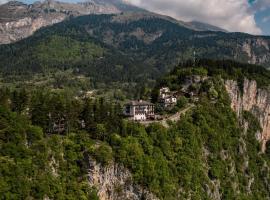 Hotel Castel Mani，位于圣洛伦佐因巴纳莱的酒店