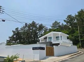 Tongyeong Stay Y Ho Pool Villa