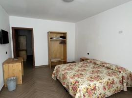 B&B Michelina, hotel v destinaci Castiglione dʼIntelvi