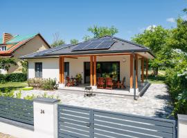 Holiday Home Daniel by Interhome, ξενοδοχείο σε Balatonszárszó
