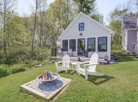 Oceanfront Studio with Private Dock in Harpswell!