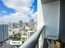MVR - Live the Icon Brickell Dream