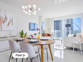 MVR - High-End Condo with Miami Views