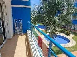 Bel appartement avec vue sur piscine