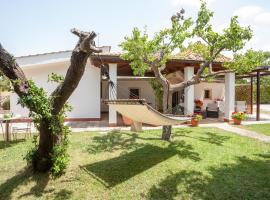GuestHost - Trulli La Ghianda, hotel u gradu Noci