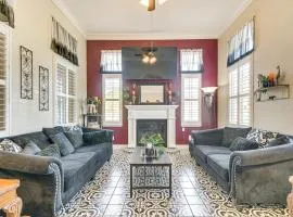 Golf, Fish and More Cozy Safari Unit in Atwater!