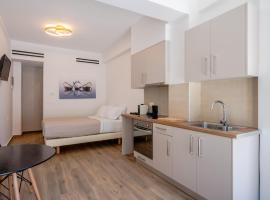 Apeiron Blue Perissa Apartments，位于佩里萨的酒店