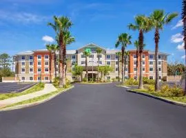 Holiday Inn Express & Suites Palm Coast - I-95