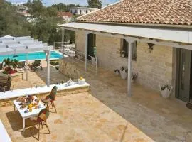 Villa Rei 3 Bedroom Villa with Pool