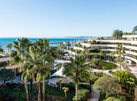 Holiday Inn Nice - Port St Laurent by IHG, hotel v destinácii Saint-Laurent-du-Var