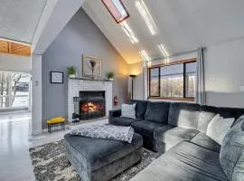 Luxury Family Home W Hot Tub - 1 Mile To Lake