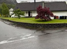 Eikestua