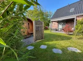 Haus Nordseeliebe mit Außensauna, Outdoor Dusche und Wallbox