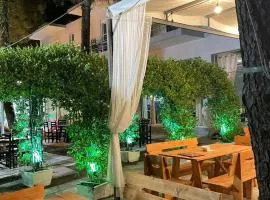 Bar Restorant Hotel “ MANI “