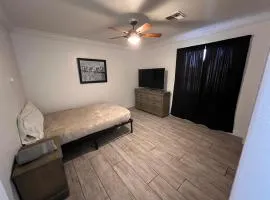 Downtown Secluded Room 3