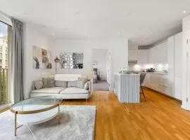 Luxury 2 Bed Apt in Olympic Village