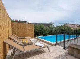 Apartman s bazenom Iva