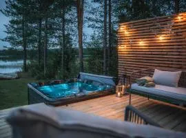 Arctic Snow Lake Lodge