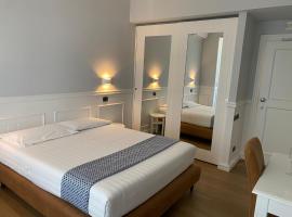 Hotel Barbarella Swimming, hospedagem domiciliar em Giugliano in Campania