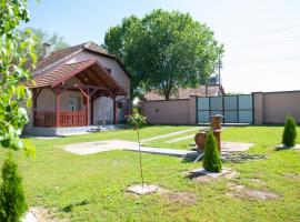 Kuća NP, Hotel in Bačka Topola
