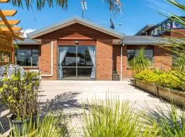 Entire Family-sized Guest-house