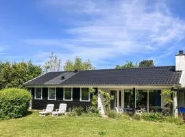 3 Bedroom Cozy Home In Jægerspris