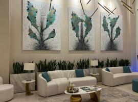 Luxor Apartments & Suites - Opal, hotel in Lahore