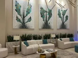 Luxor Apartments & Suites - Opal